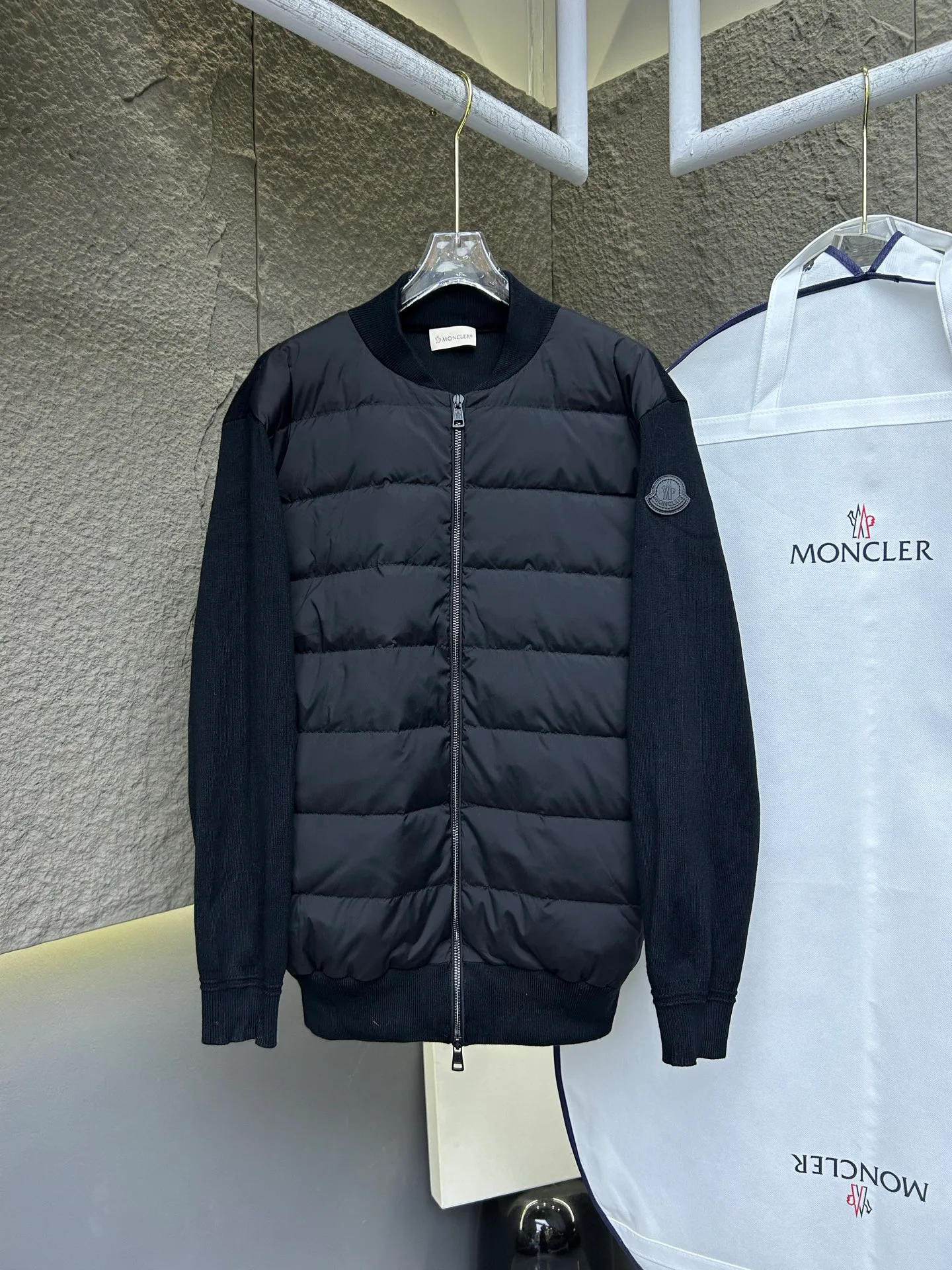Куртки И Пуховики Женские Moncler 17323195