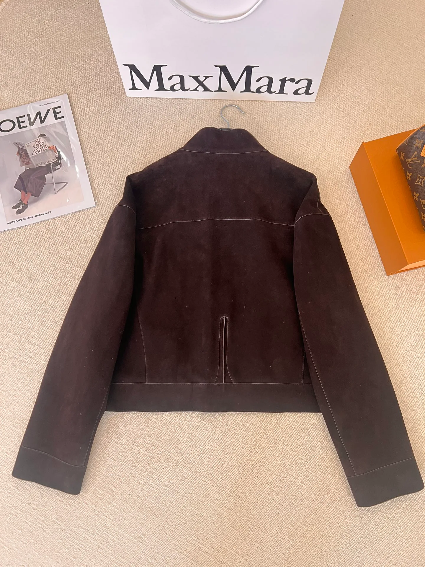 Кожаные Куртки И Дублёнки Женские Loewe 11413778