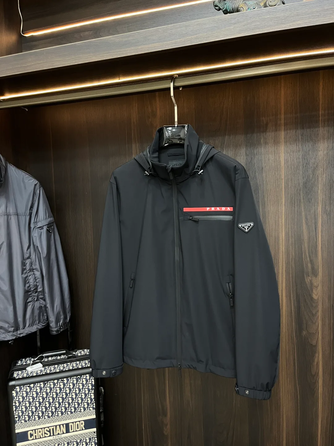 Куртки И Пуховики Мужские Prada 11386069