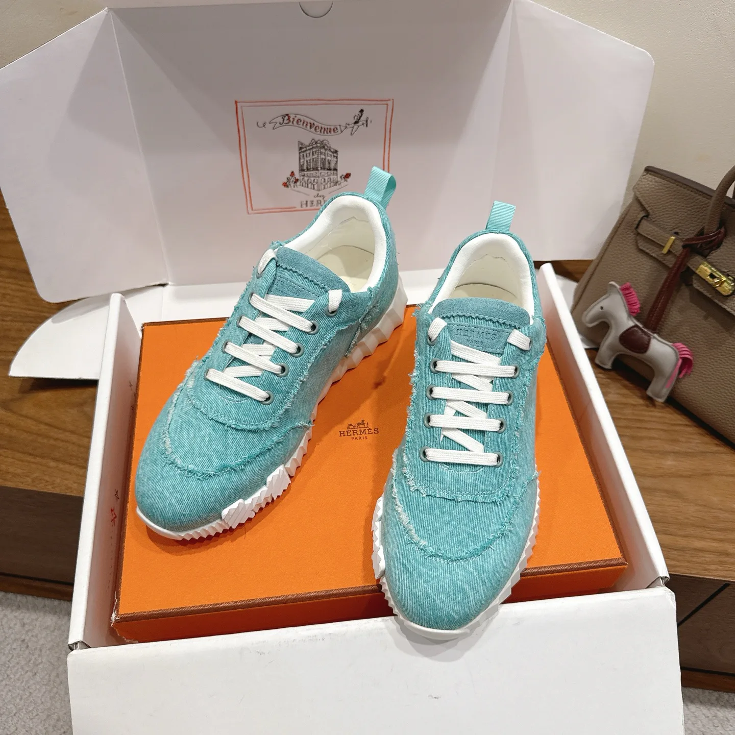 Кроссовки Женские Hermes 4214615