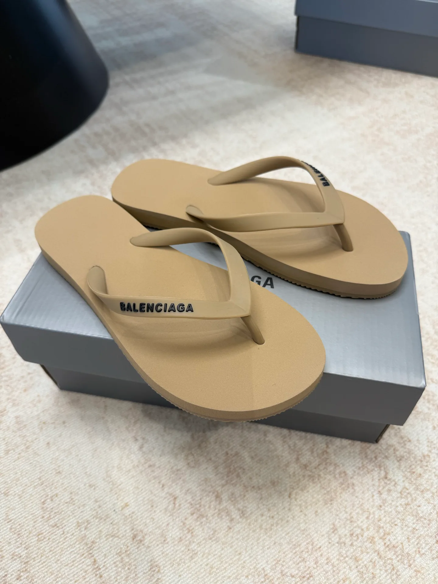 Шлепанцы Женские Balenciaga 11581875