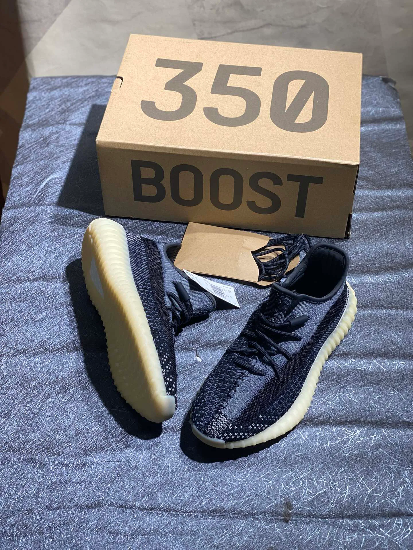 Кроссовки Женские Yeezy 17326251