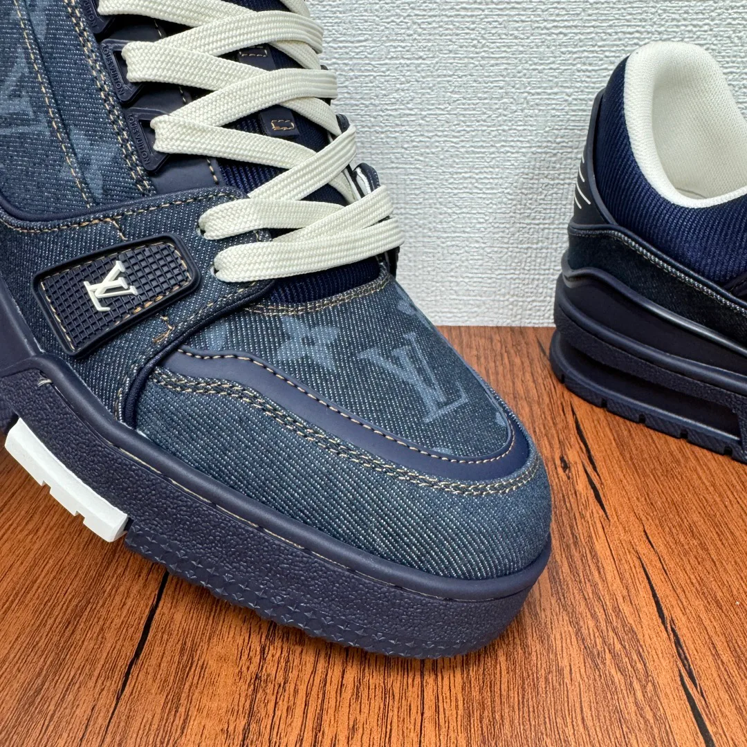 Кроссовки Мужские Louis Vuitton 1032392