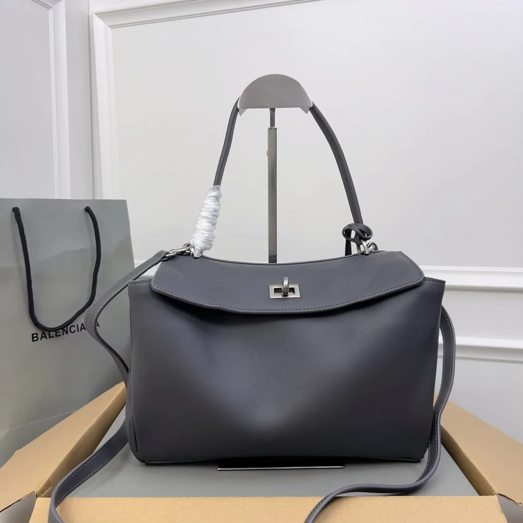 Классические Сумки Женские Balenciaga 11872225