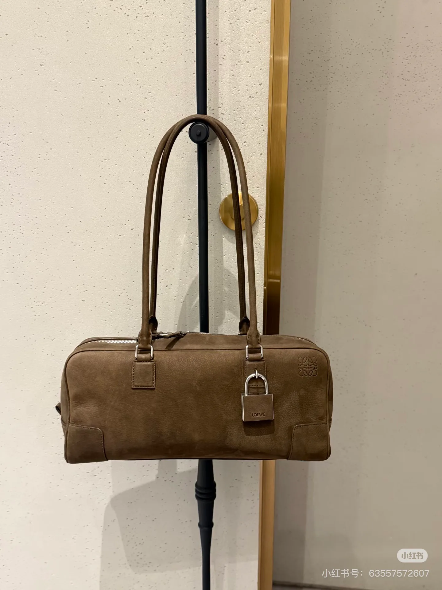 Классические Сумки Женские Loewe 11504268