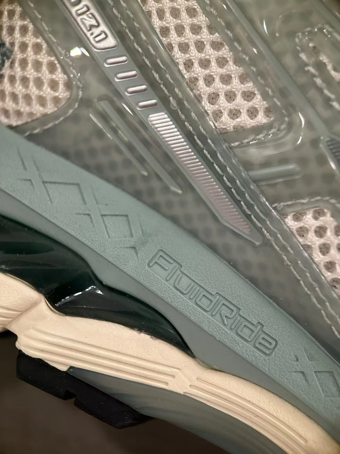 Кроссовки Женские Asics 17065410