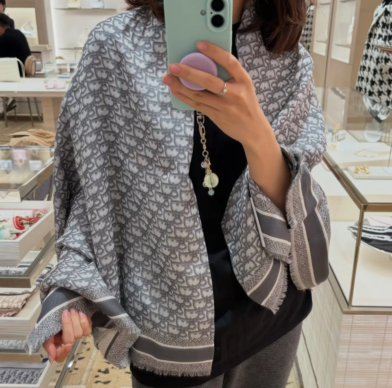 Шарфы Christian Dior 18627134