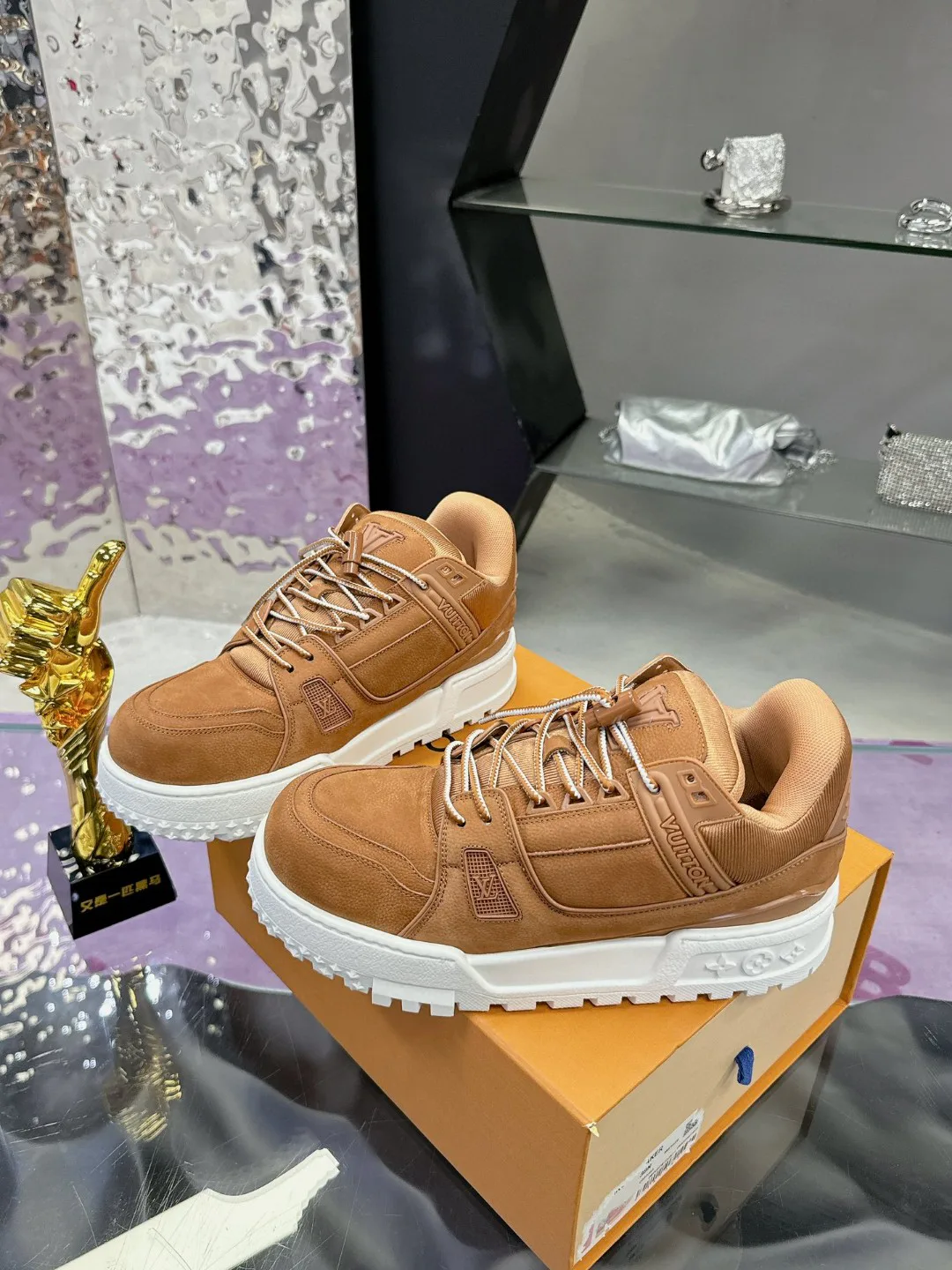 Кроссовки Женские Louis Vuitton 11073645