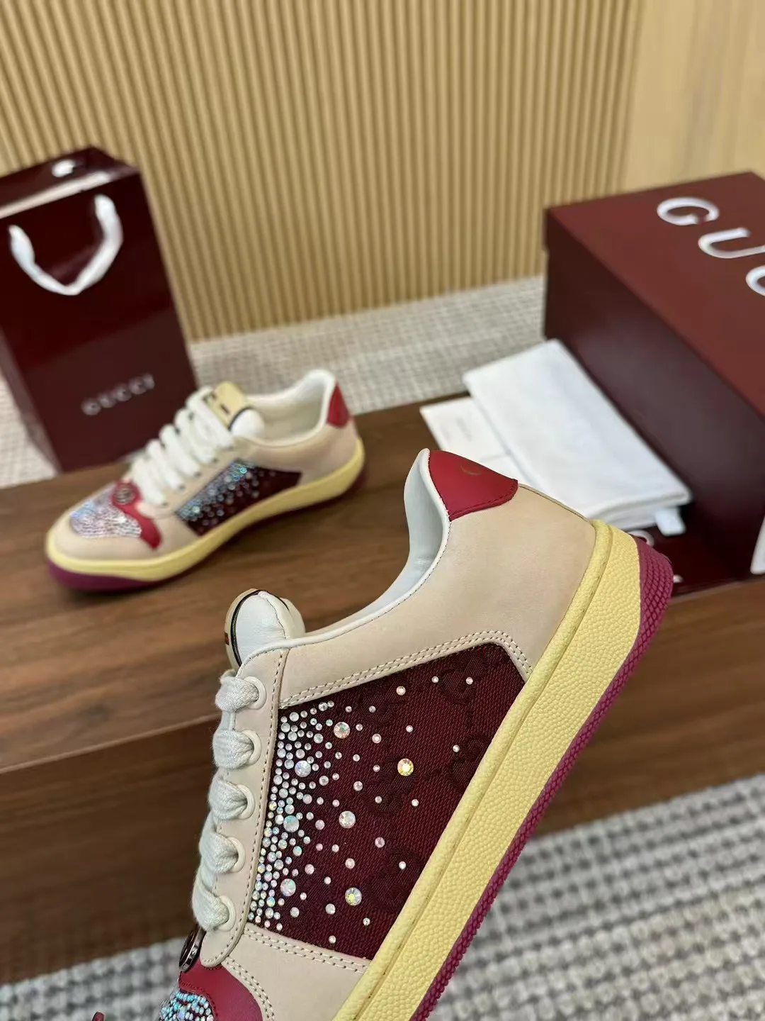 Кроссовки Женские Gucci 10236731