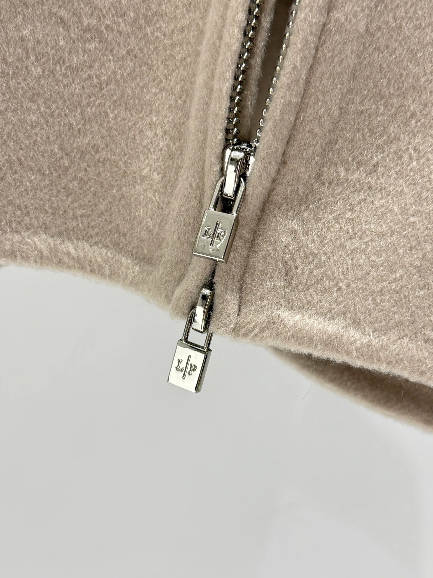 Пальто Женские Loro Piana 18513204