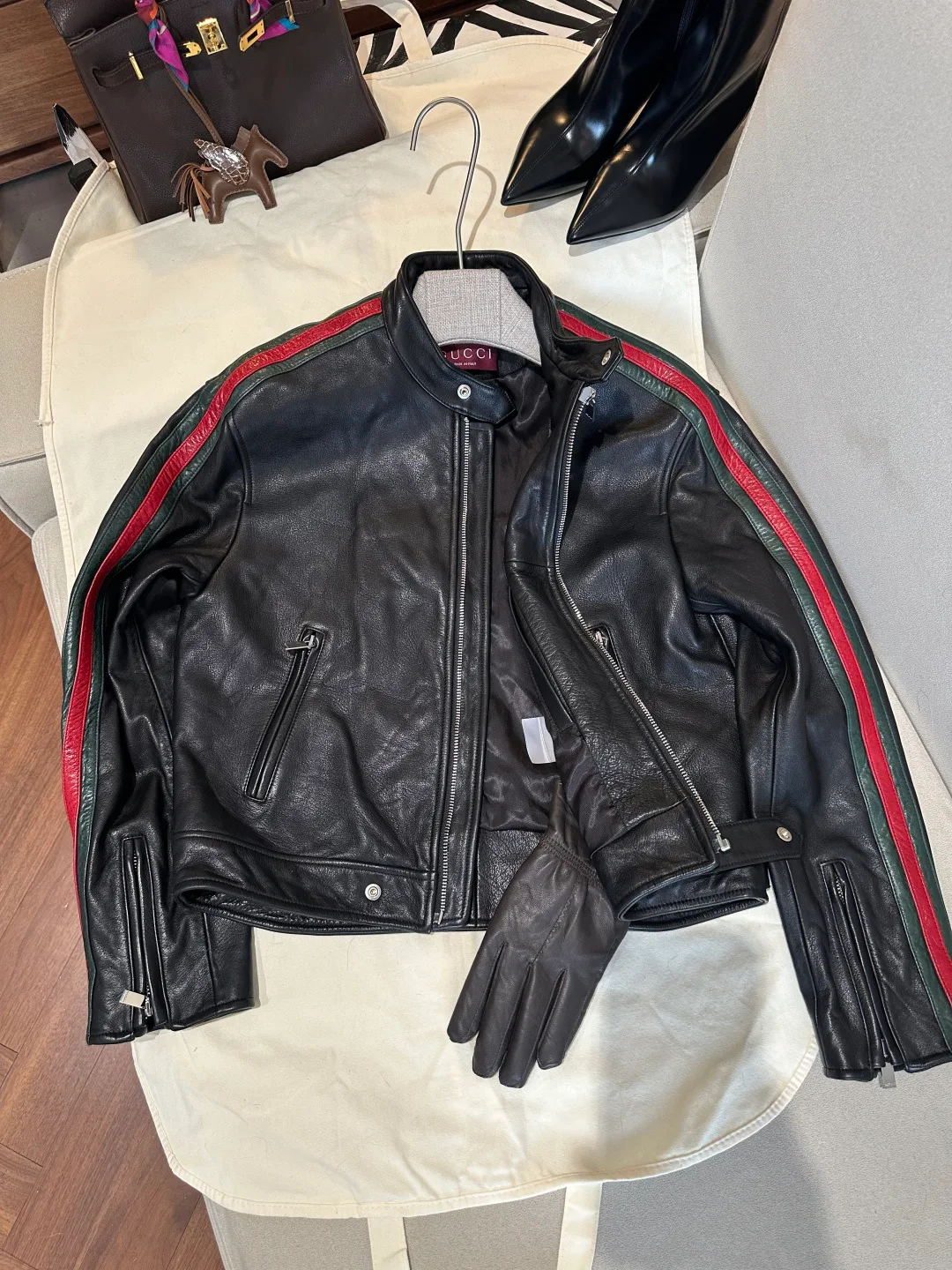 Кожаные Куртки И Дублёнки Женские Gucci 19613398