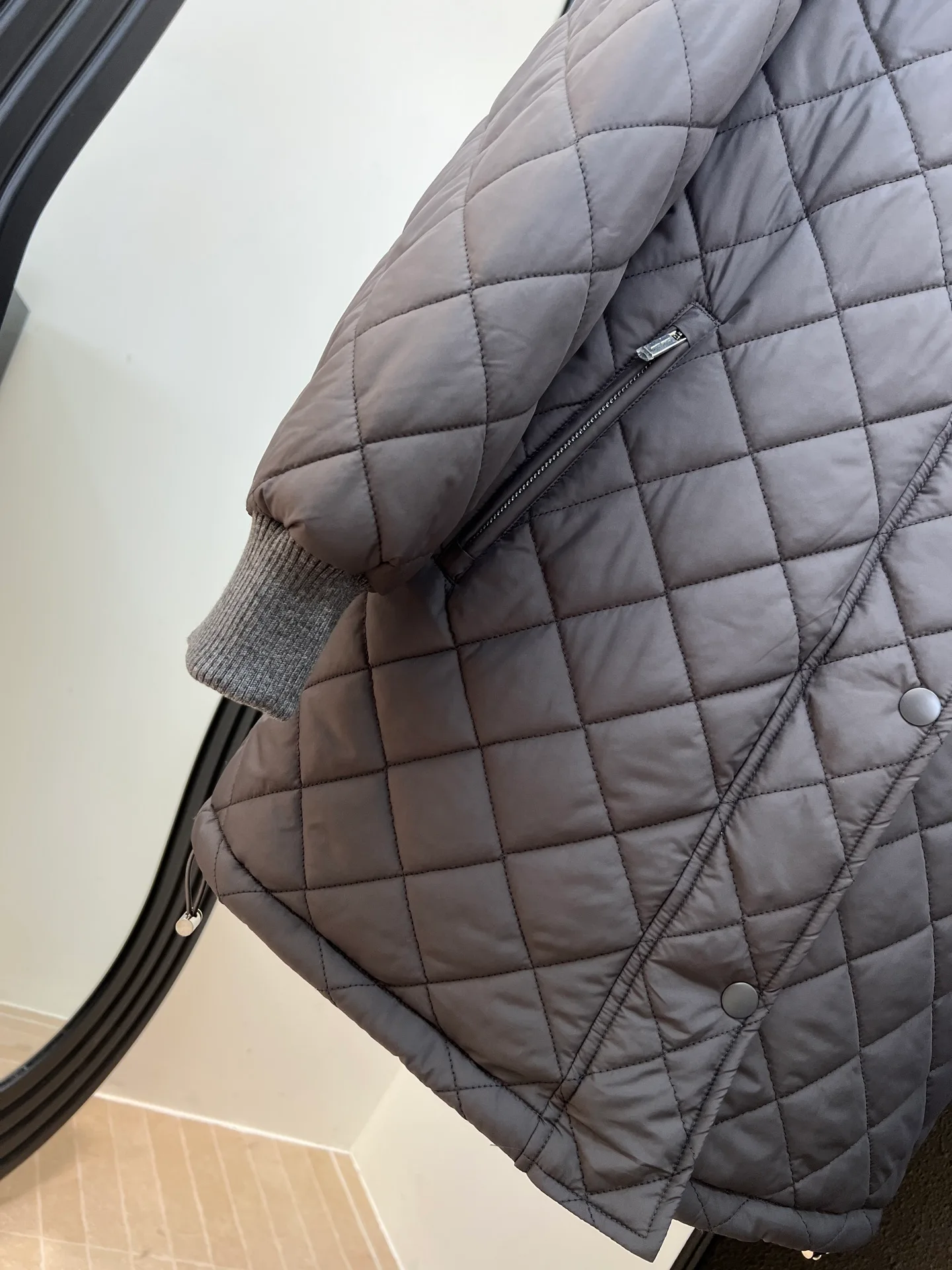 Куртки И Пуховики Женские Miu Miu 18149755