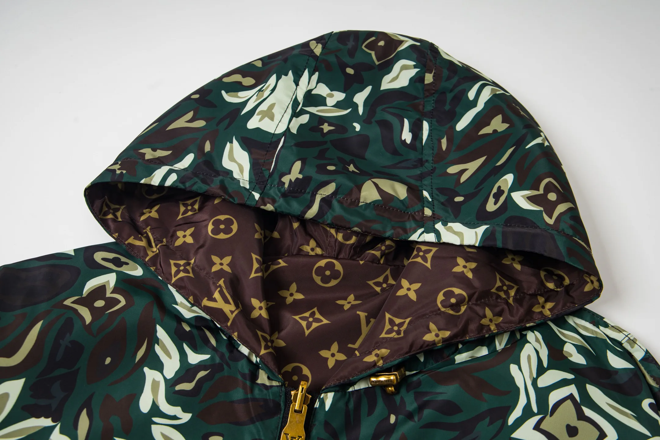 Куртки И Пуховики Женские Louis Vuitton 790037