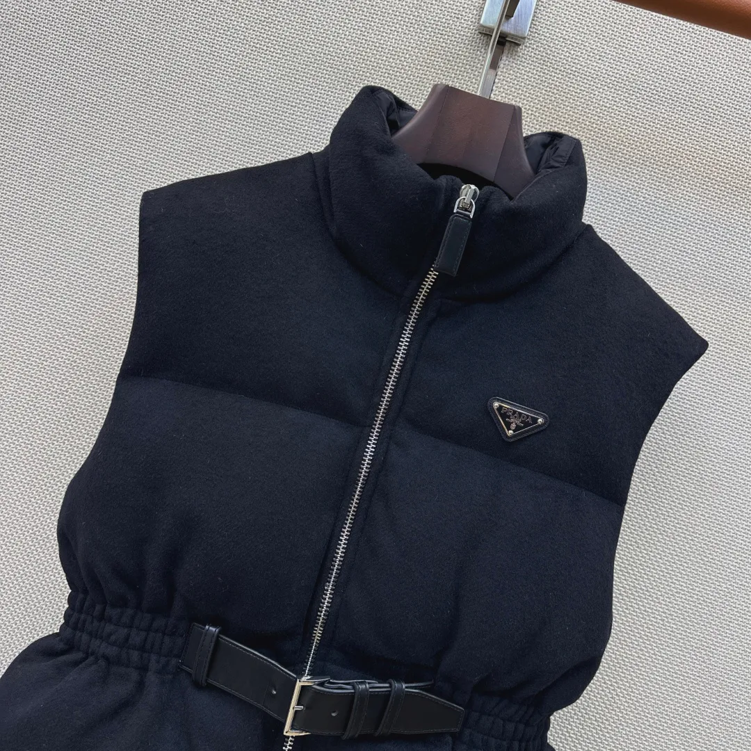 Жилеты Женские Prada 18629379