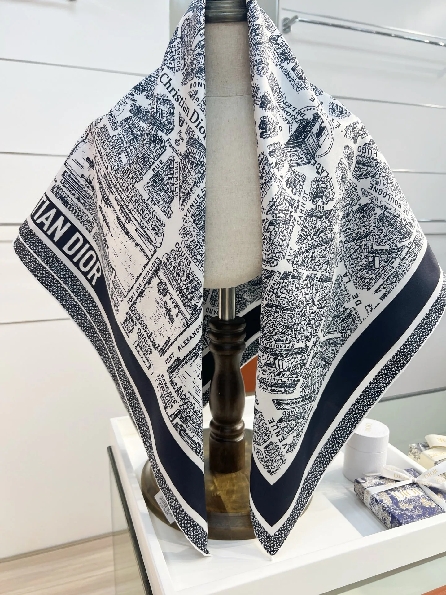 Платки Christian Dior 351452