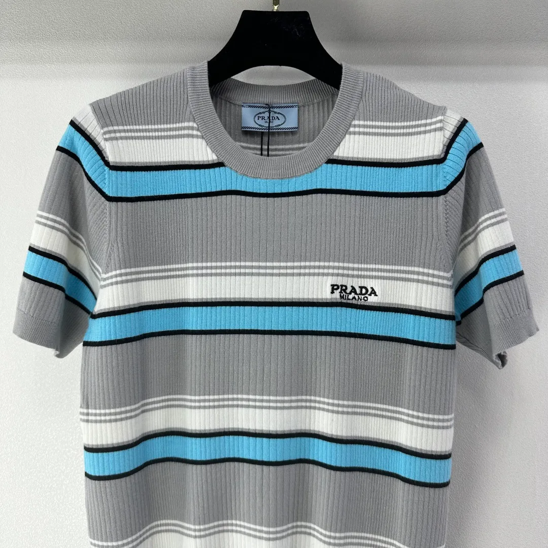 Футболки Женские Prada 13400898