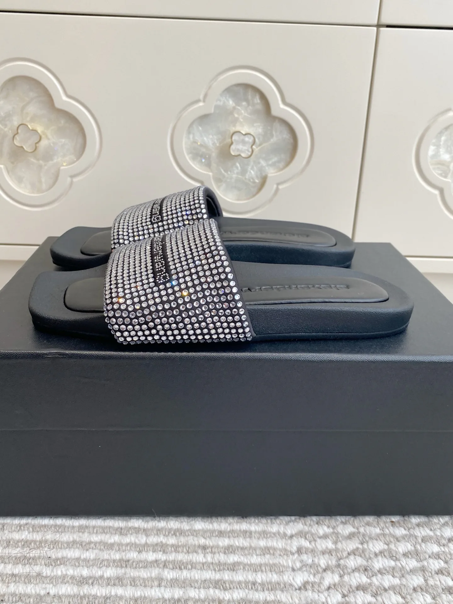 Шлепанцы Женские Alexander Wang 11777616