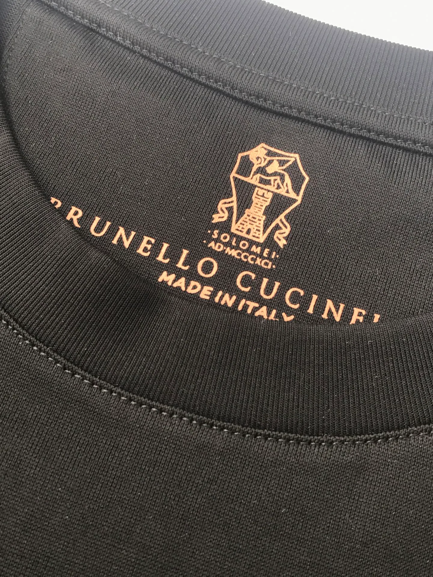 Футболки Женские Brunello Cucinelli 13220934