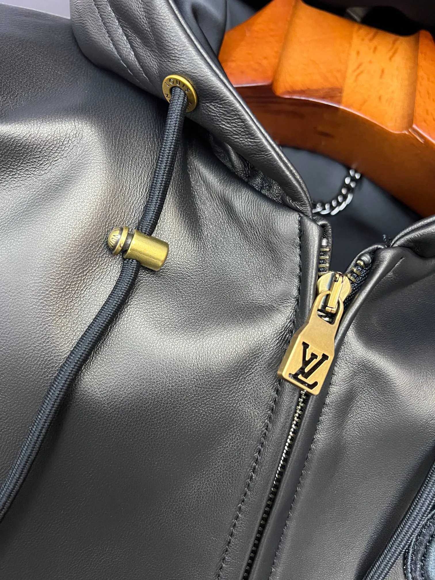 Кожаные Куртки И Дублёнки Женские Louis Vuitton 19236136
