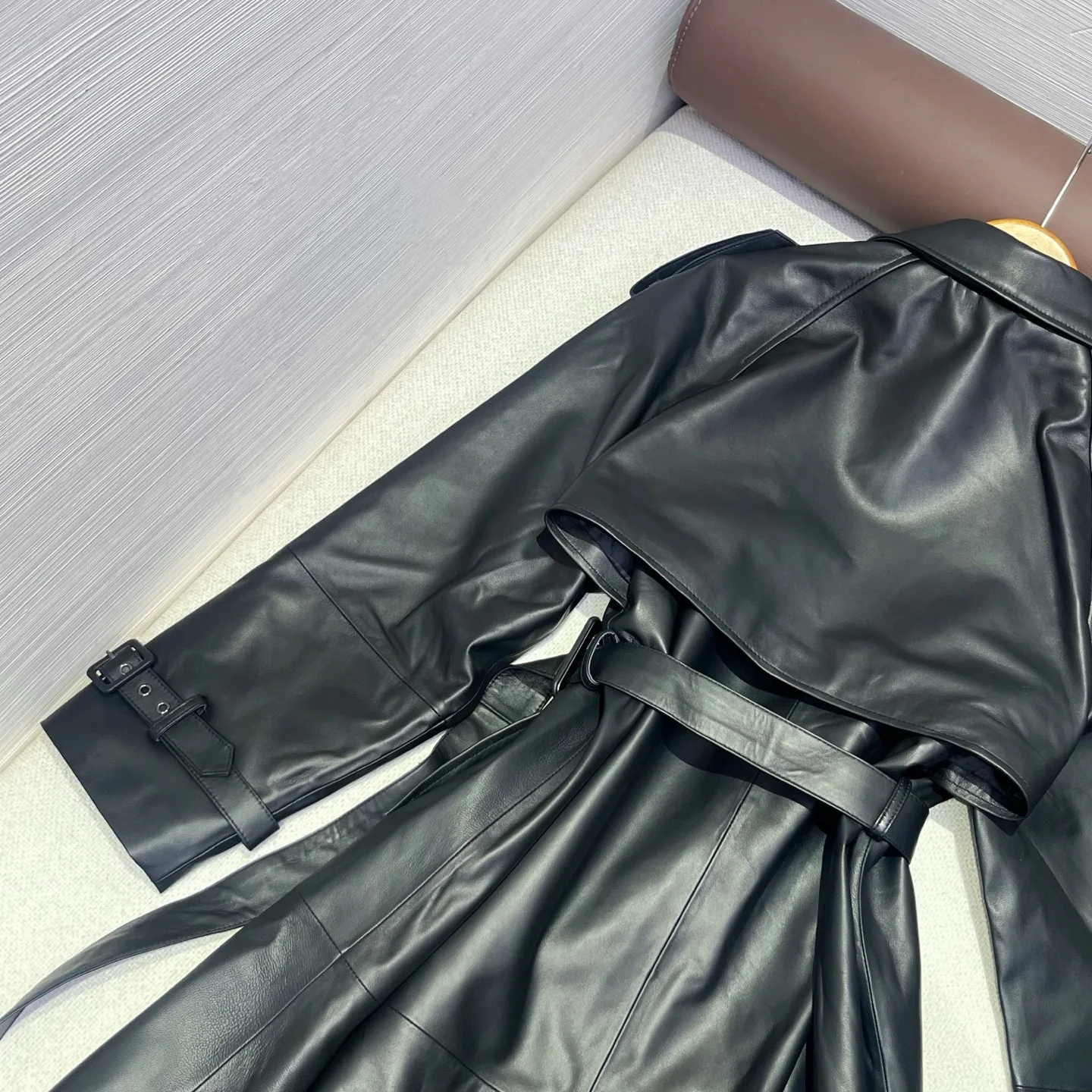 Кожаные Куртки И Дублёнки Женские Saint Laurent 18721291