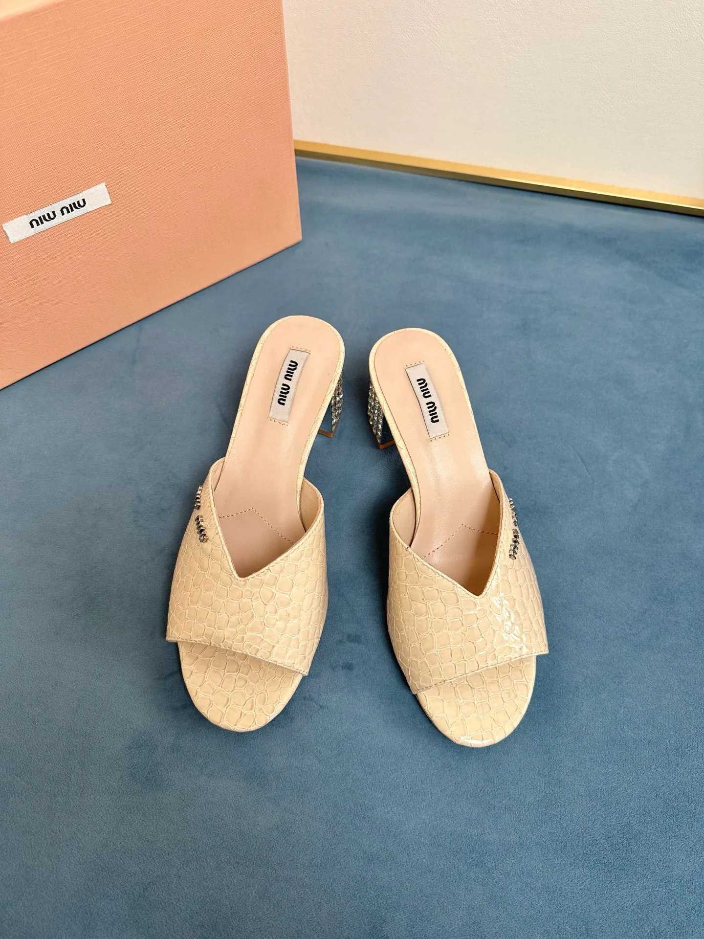 Босоножки Женские Miu Miu 15949