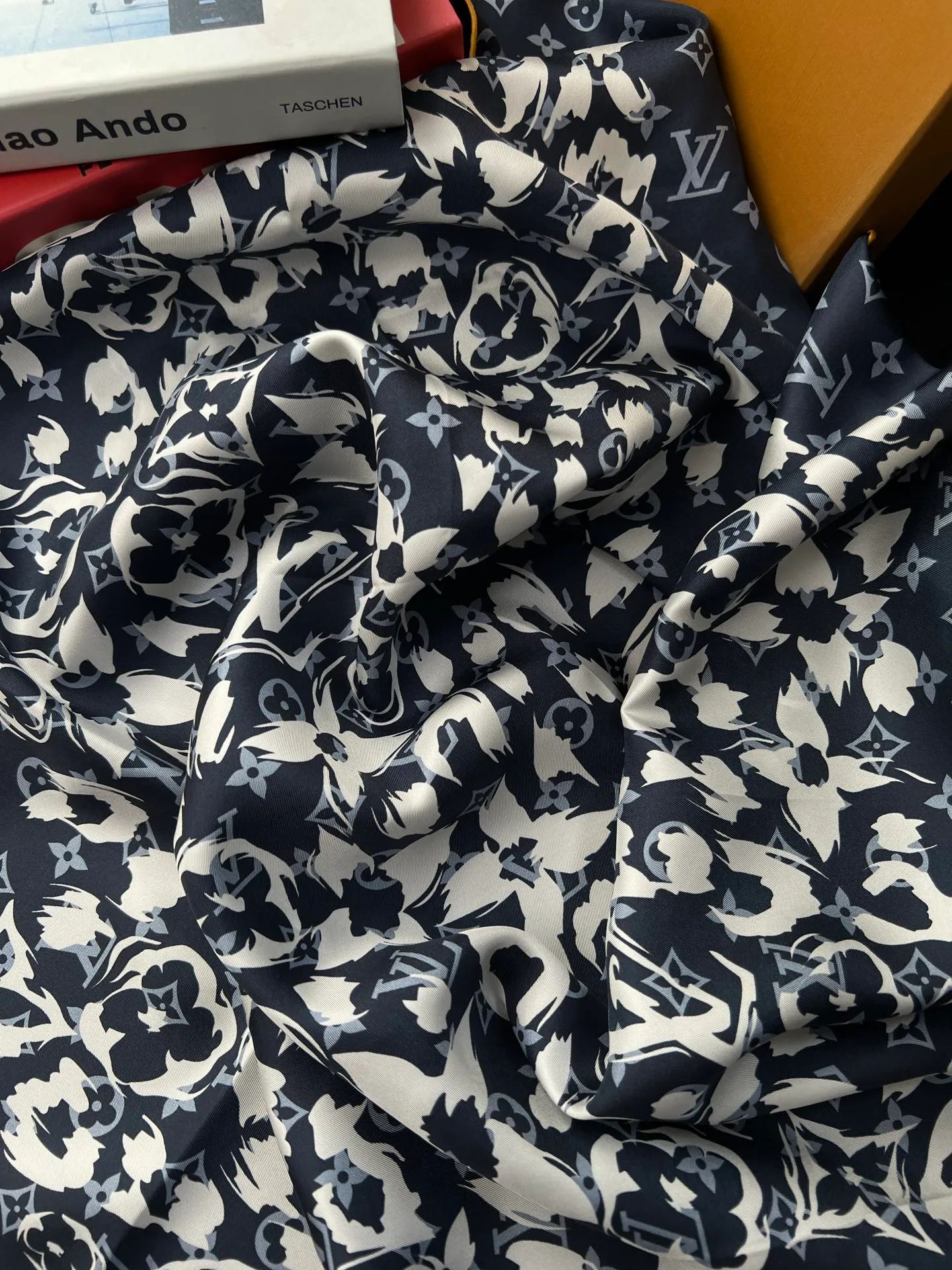 Платки Louis Vuitton 13478525