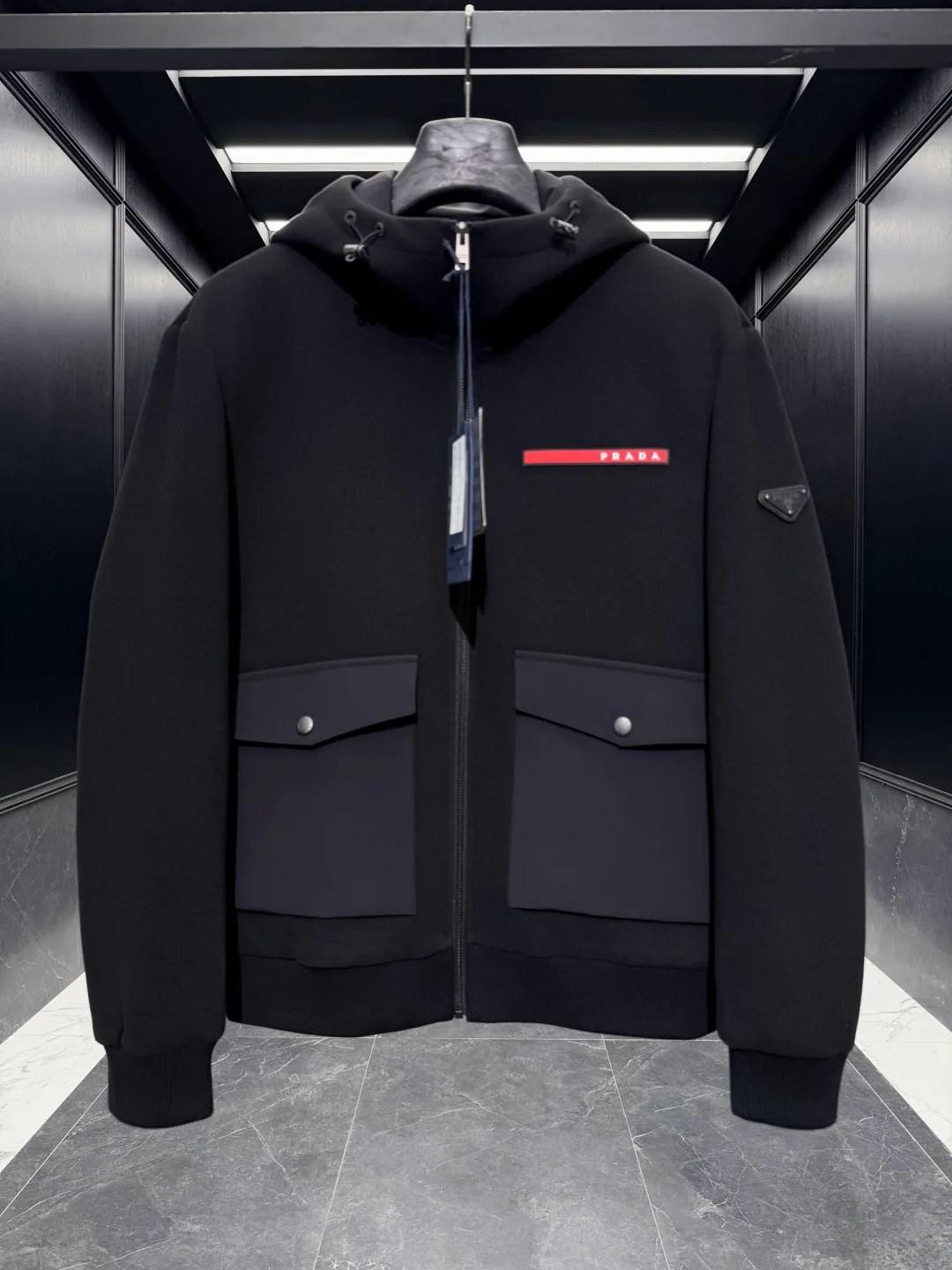Куртки И Пуховики Мужские Prada 18237543