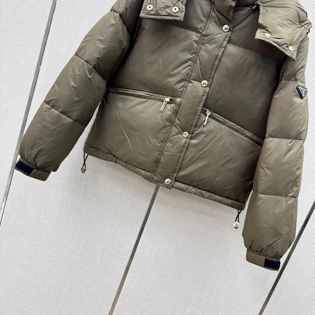 Куртки И Пуховики Женские Prada 18398213