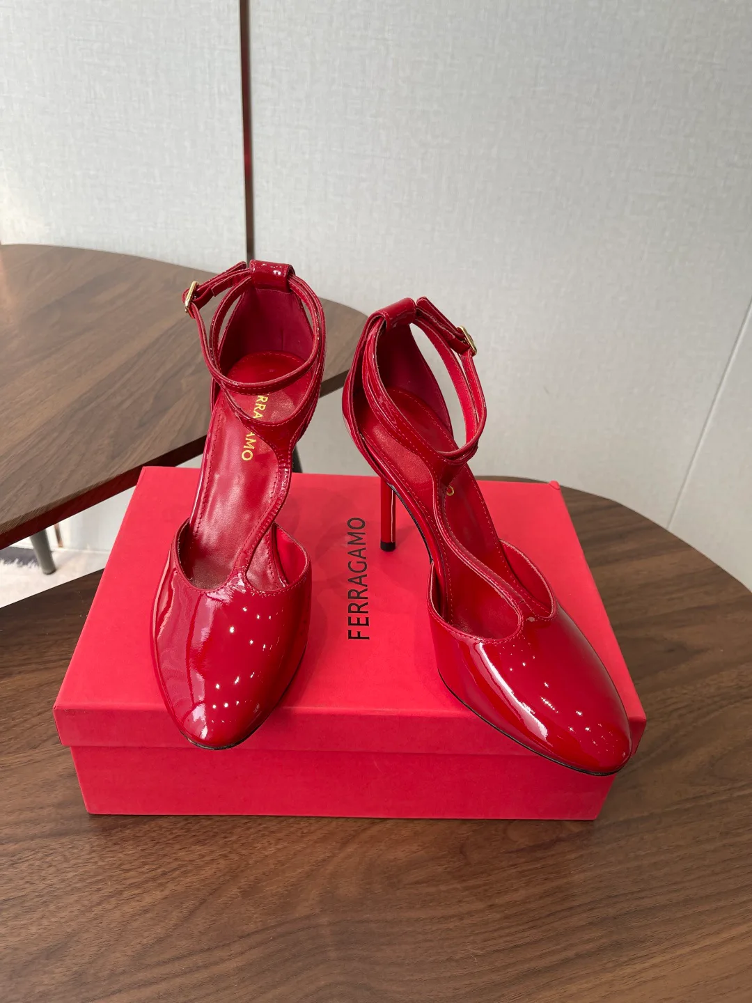 Туфли Женские Salvatore Ferragamo 11966275