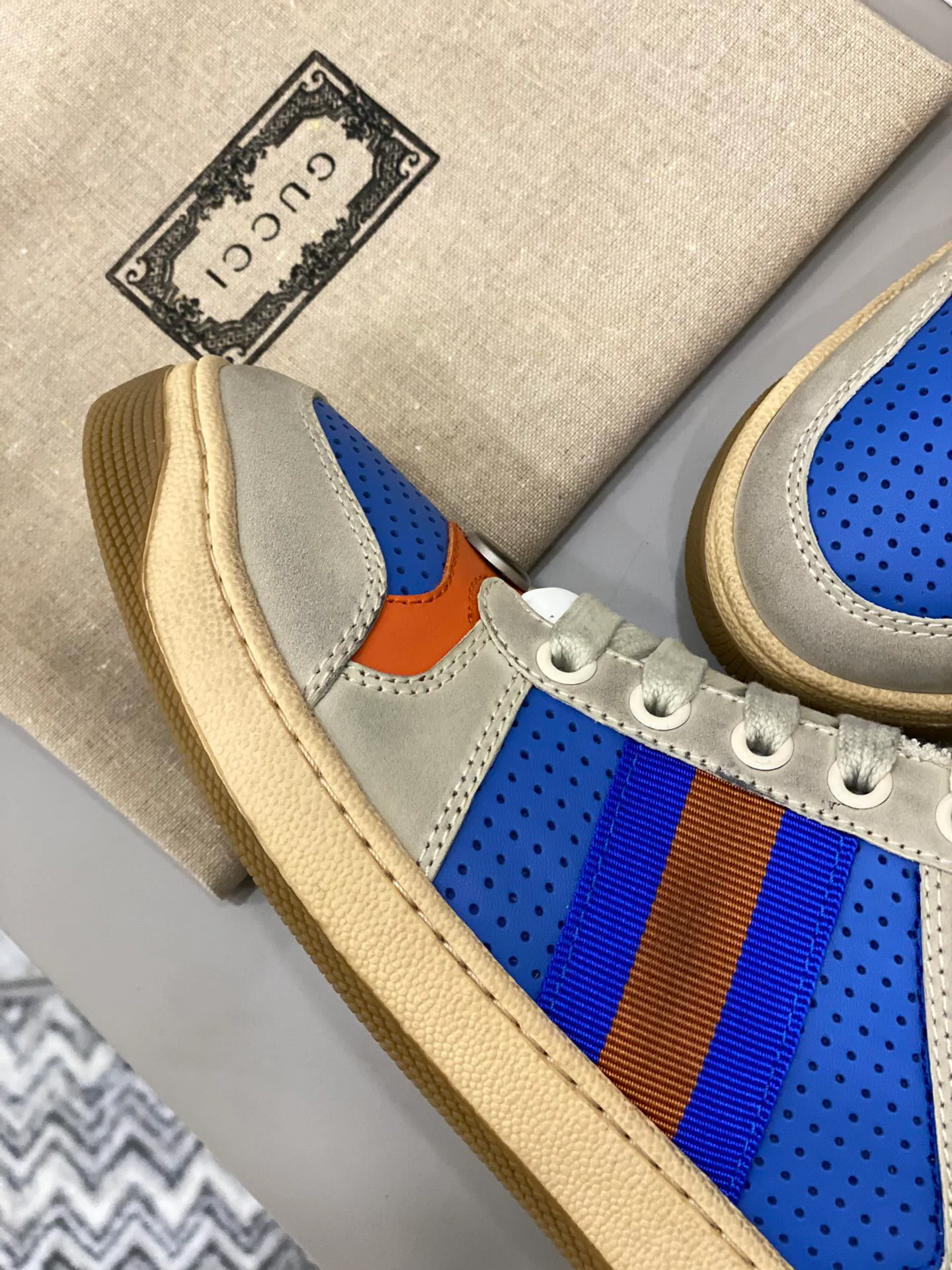 Кроссовки Женские Gucci 17620492