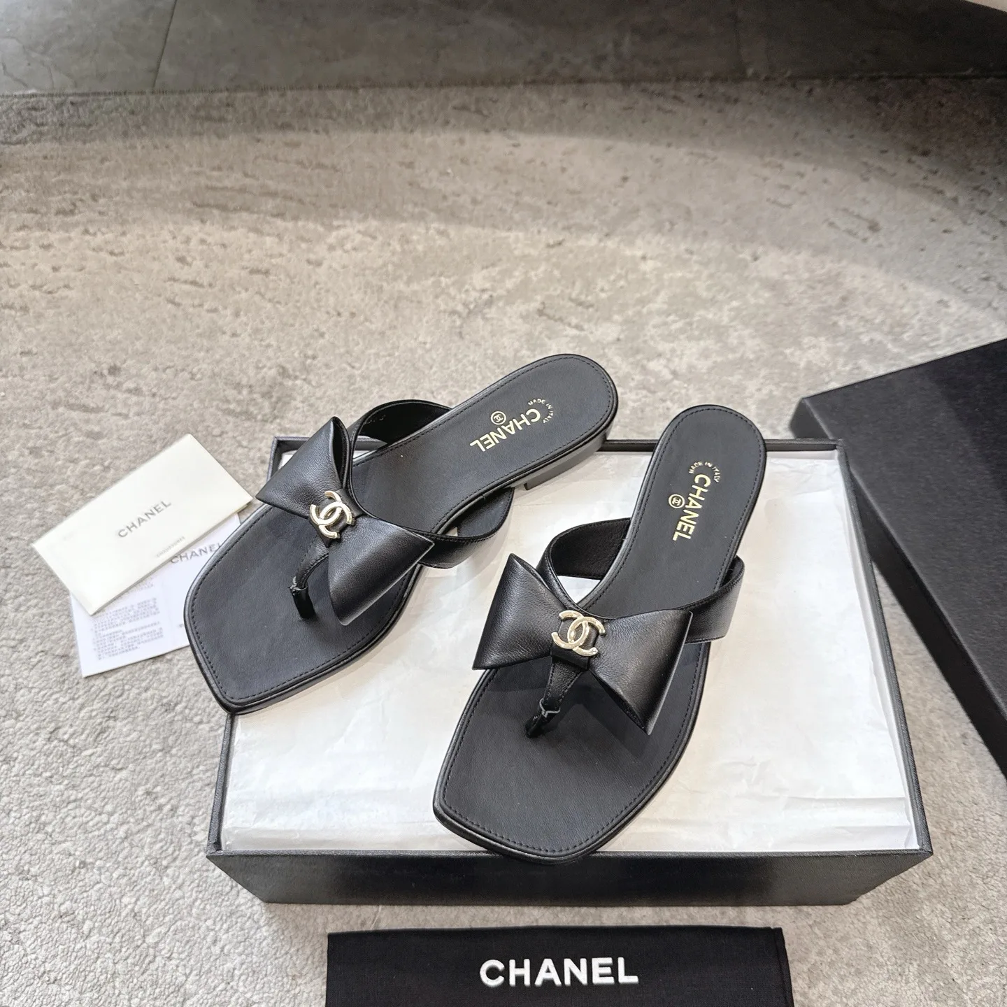Шлепанцы Женские Chanel 17572302