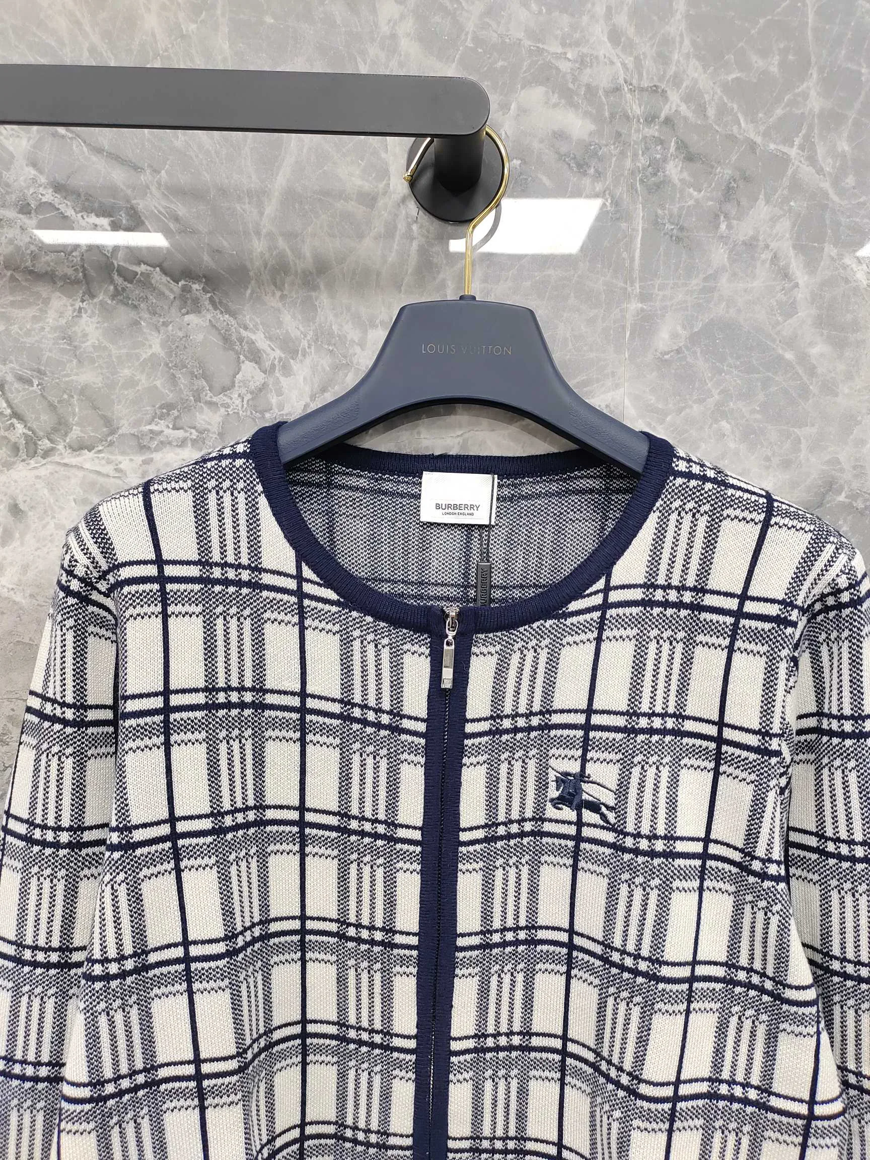 Джемперы И Свитеры Женские Burberry 18417246