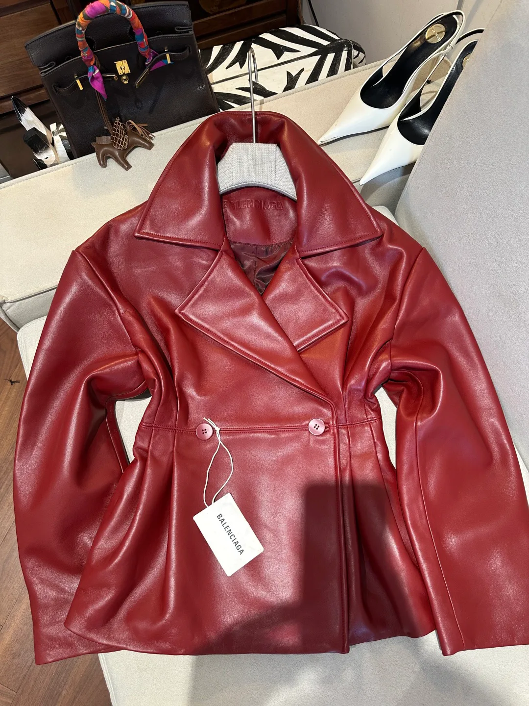 Кожаные Куртки И Дублёнки Женские Balenciaga 18515828