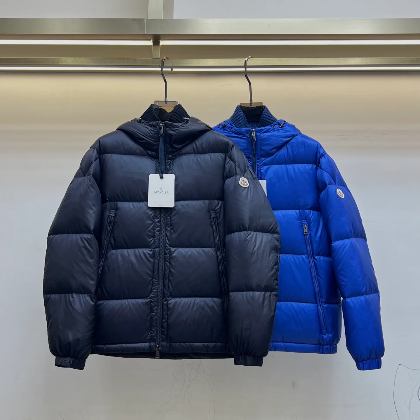 Куртки И Пуховики Женские Moncler 18178507