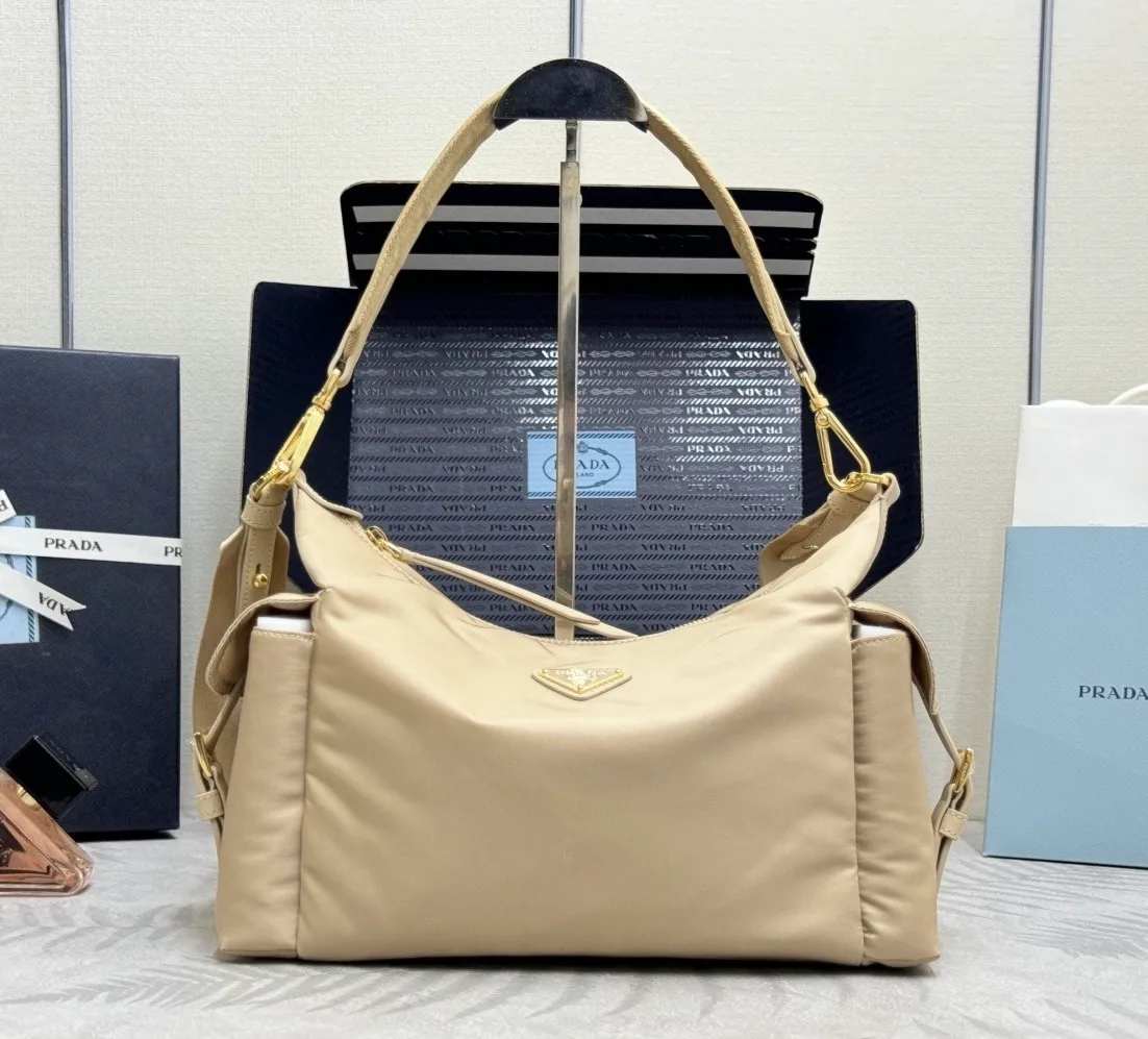 Сумки На Ремне Женские Prada 12583846