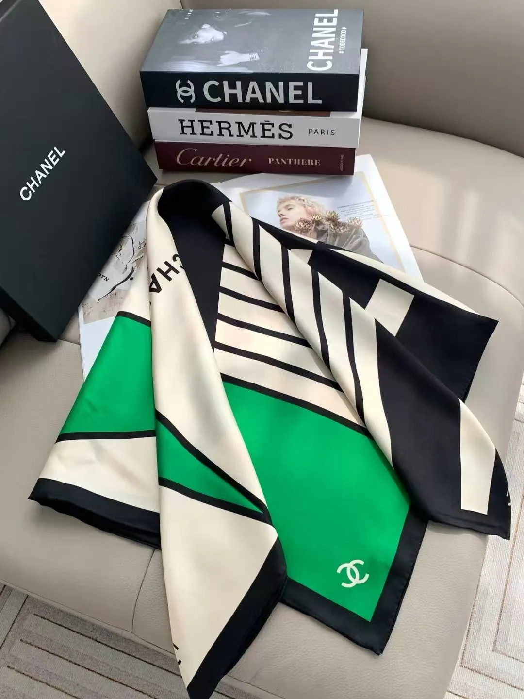 Платки Chanel 18222537