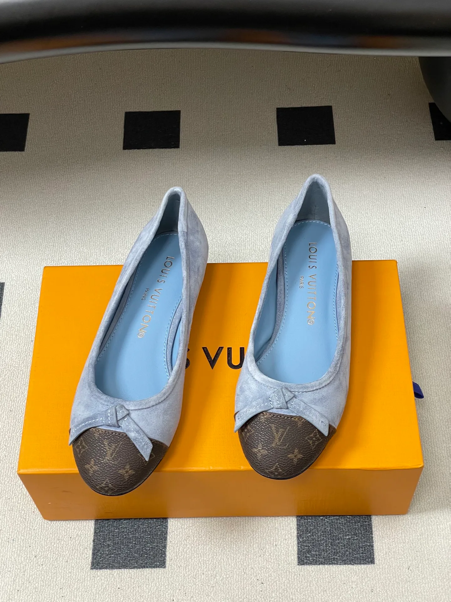 Балетки Женские Louis Vuitton 11581001