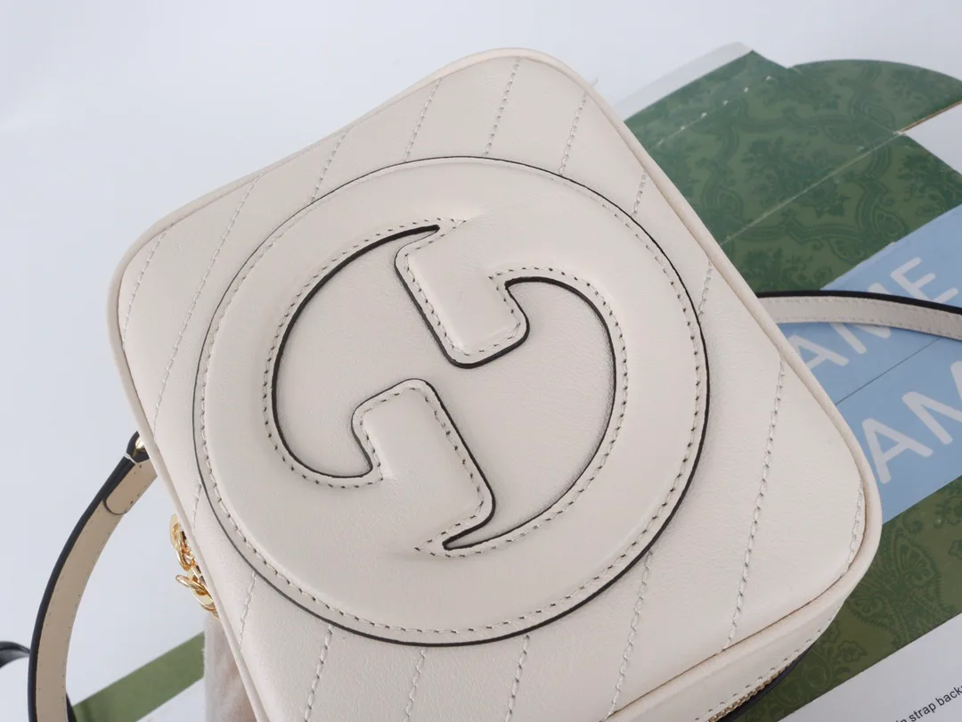 Классические Сумки Женские Gucci 18005067