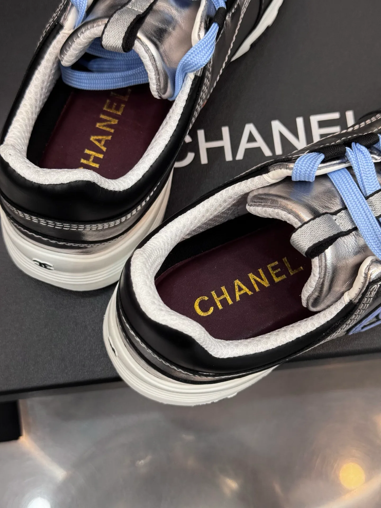 Кроссовки Женские Chanel 19148484