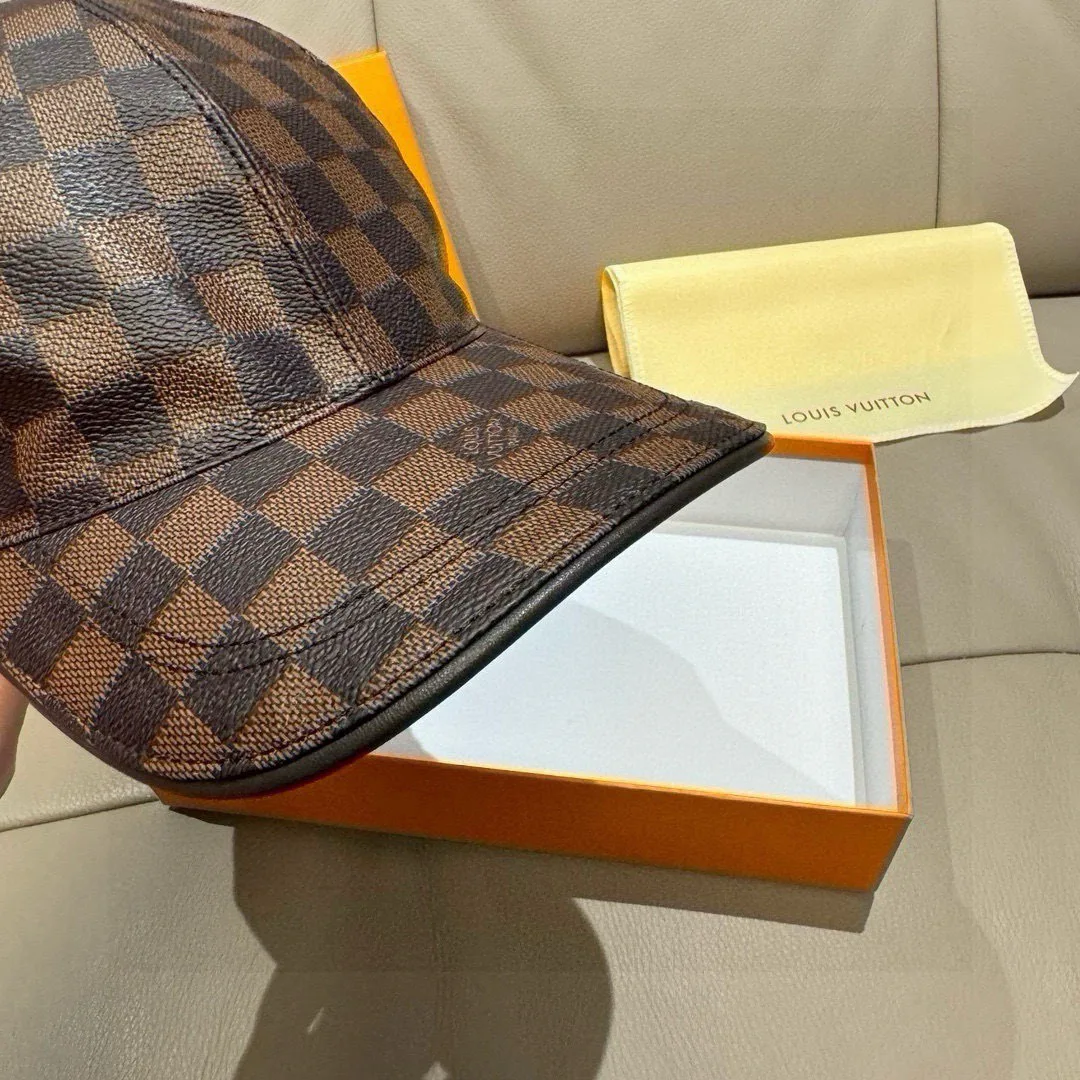 Головные Уборы Louis Vuitton 11529658