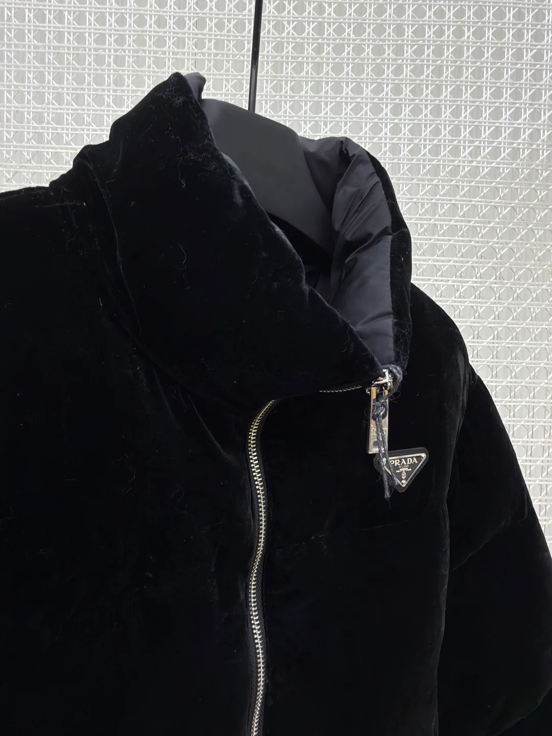Куртки И Пуховики Женские Prada 18612868