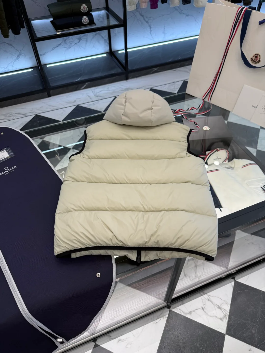 Жилеты Мужские Moncler 4848792