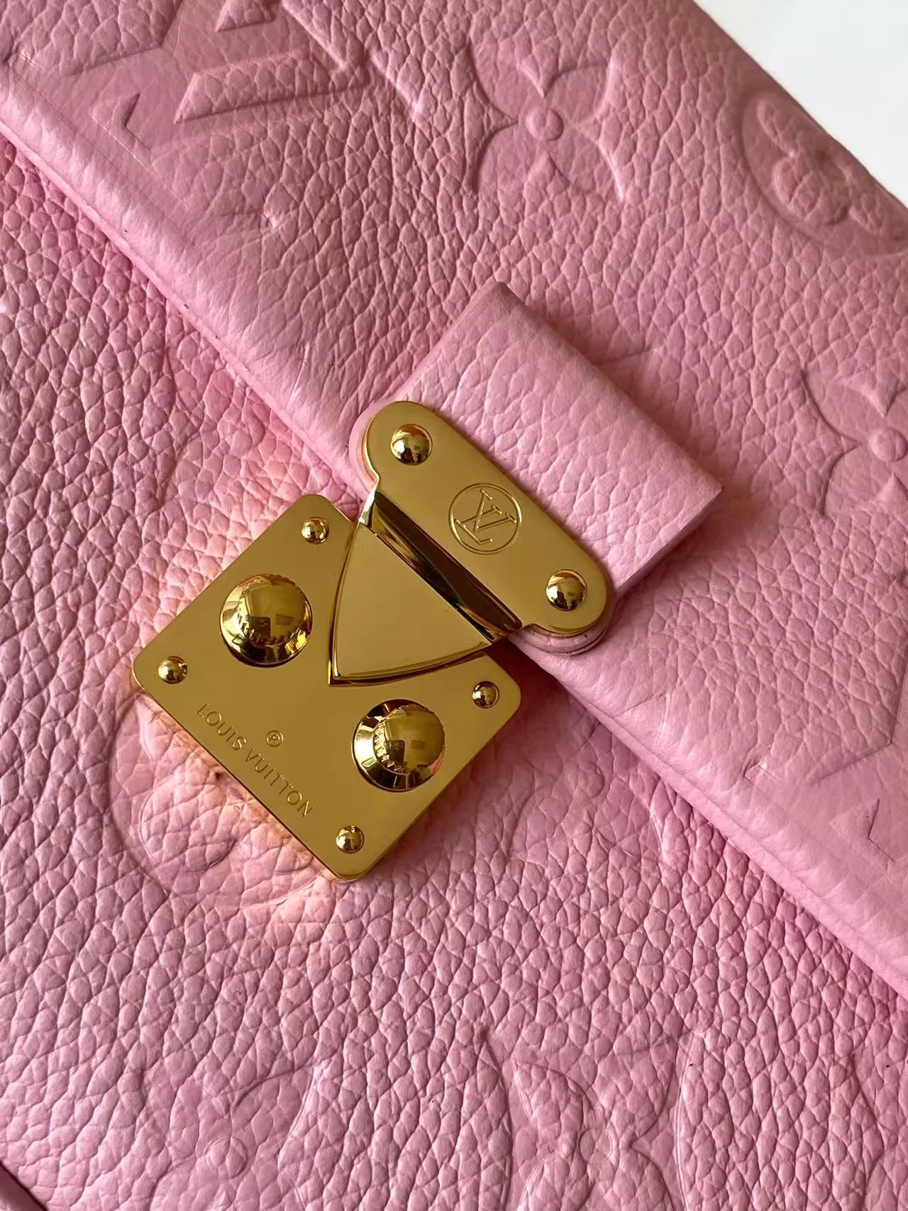 Классические Сумки Женские Louis Vuitton 11872307