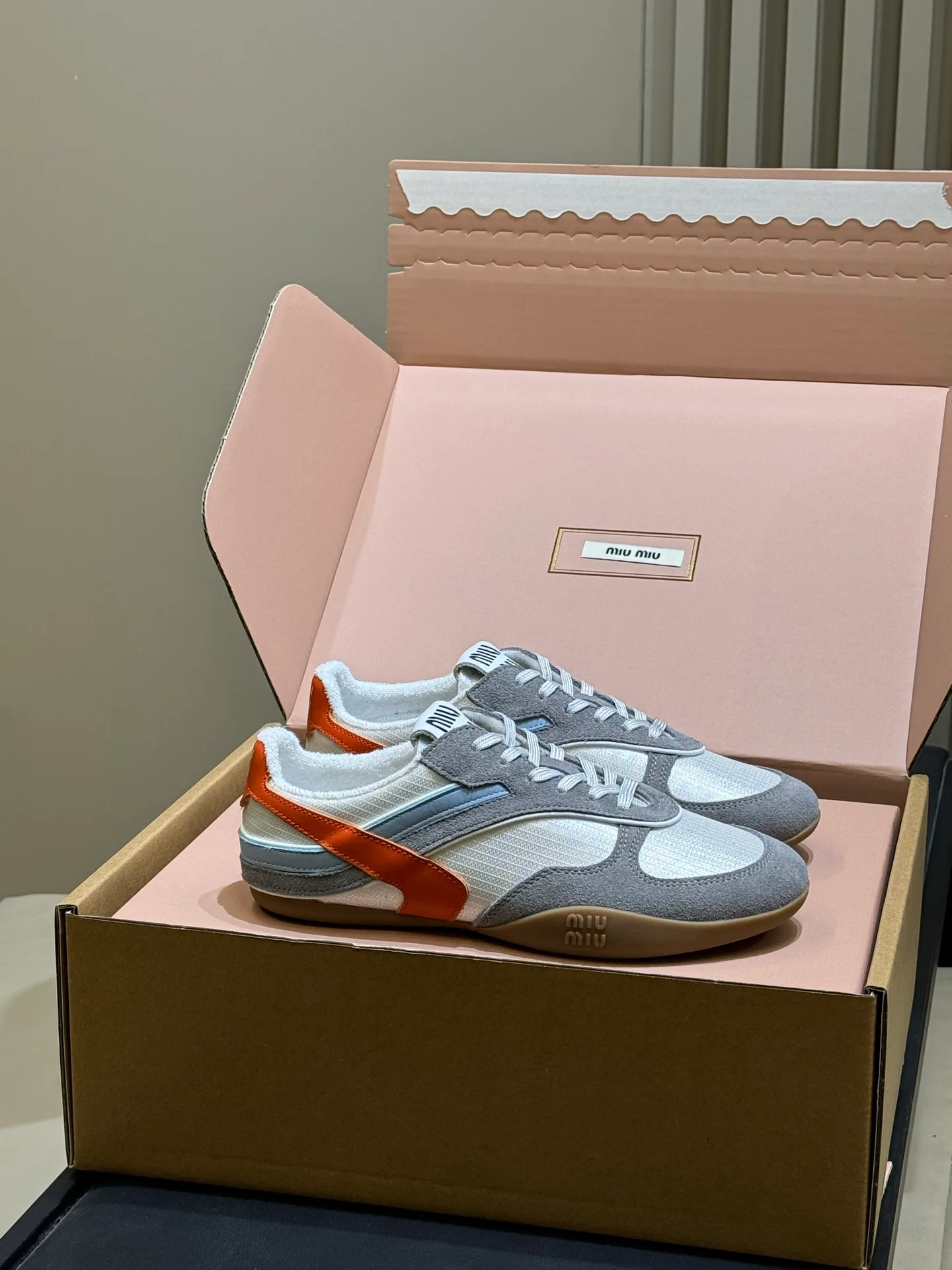 Кроссовки Женские Miu Miu 1383528