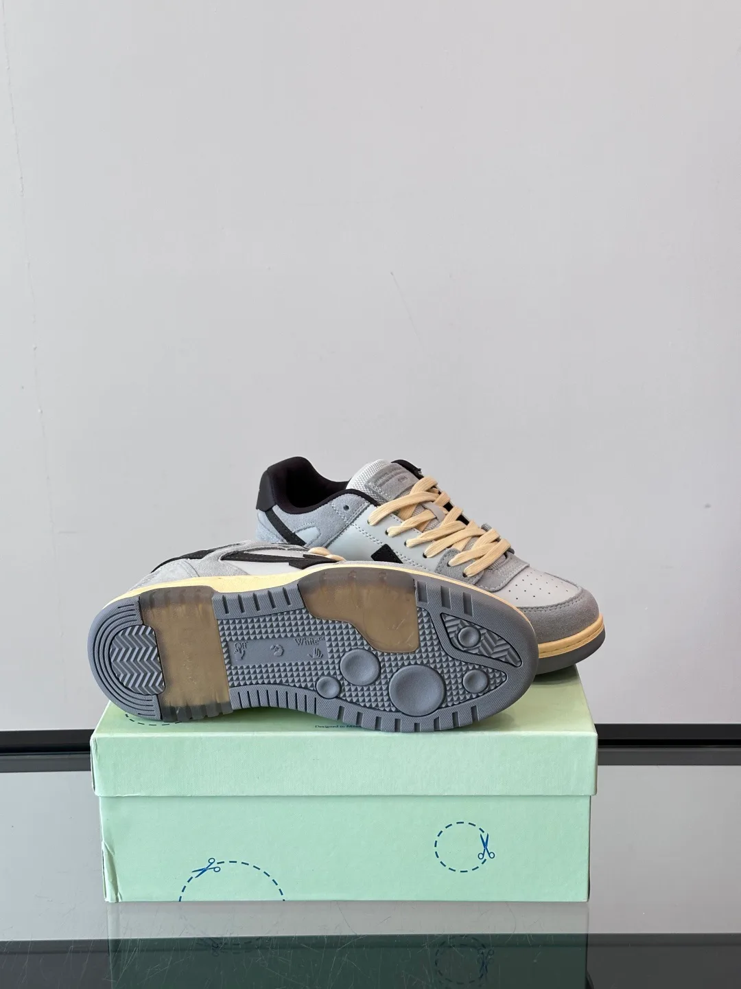 Кроссовки Женские Off-White 1142178