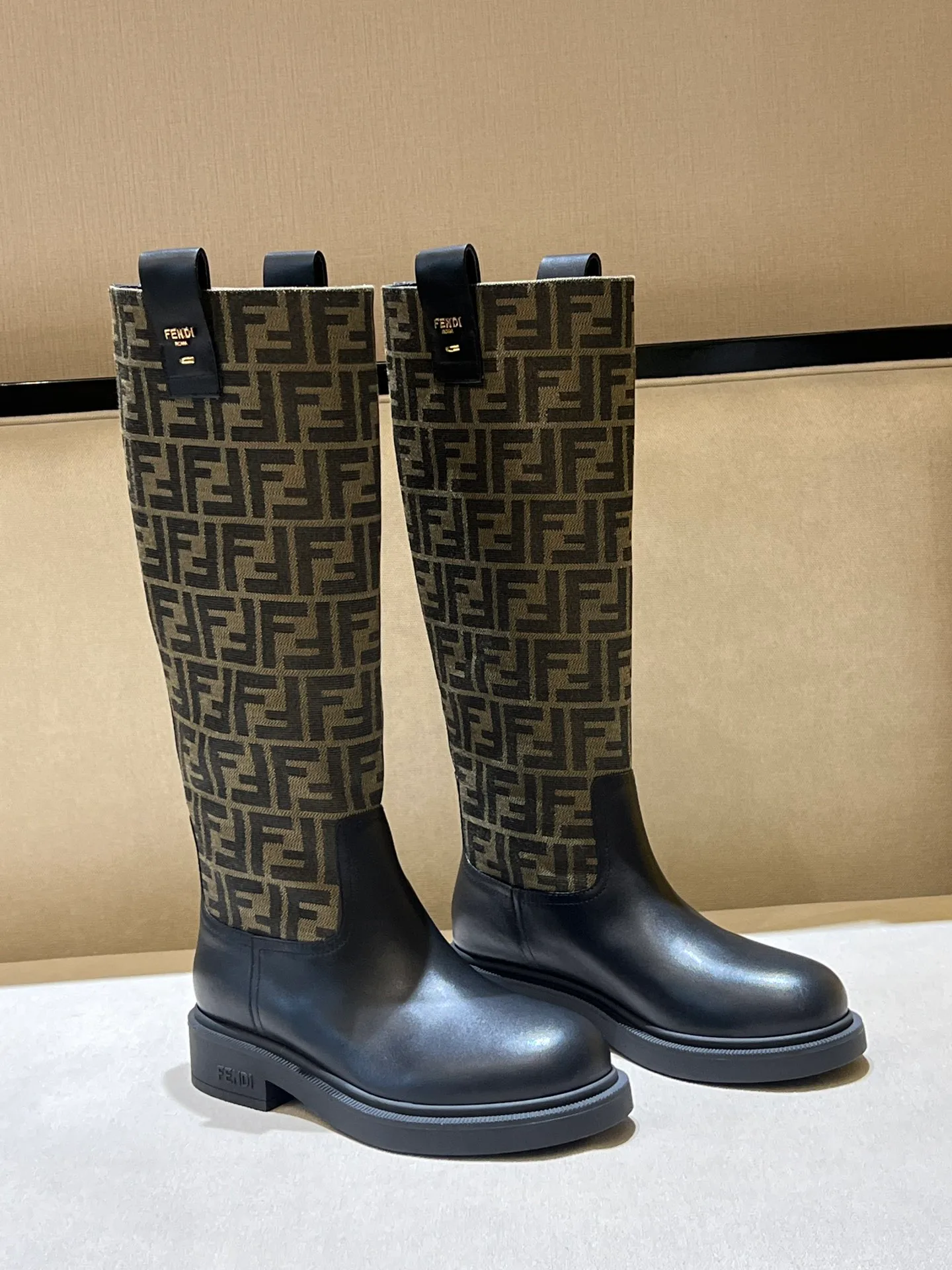 Сапоги Женские Fendi 97210