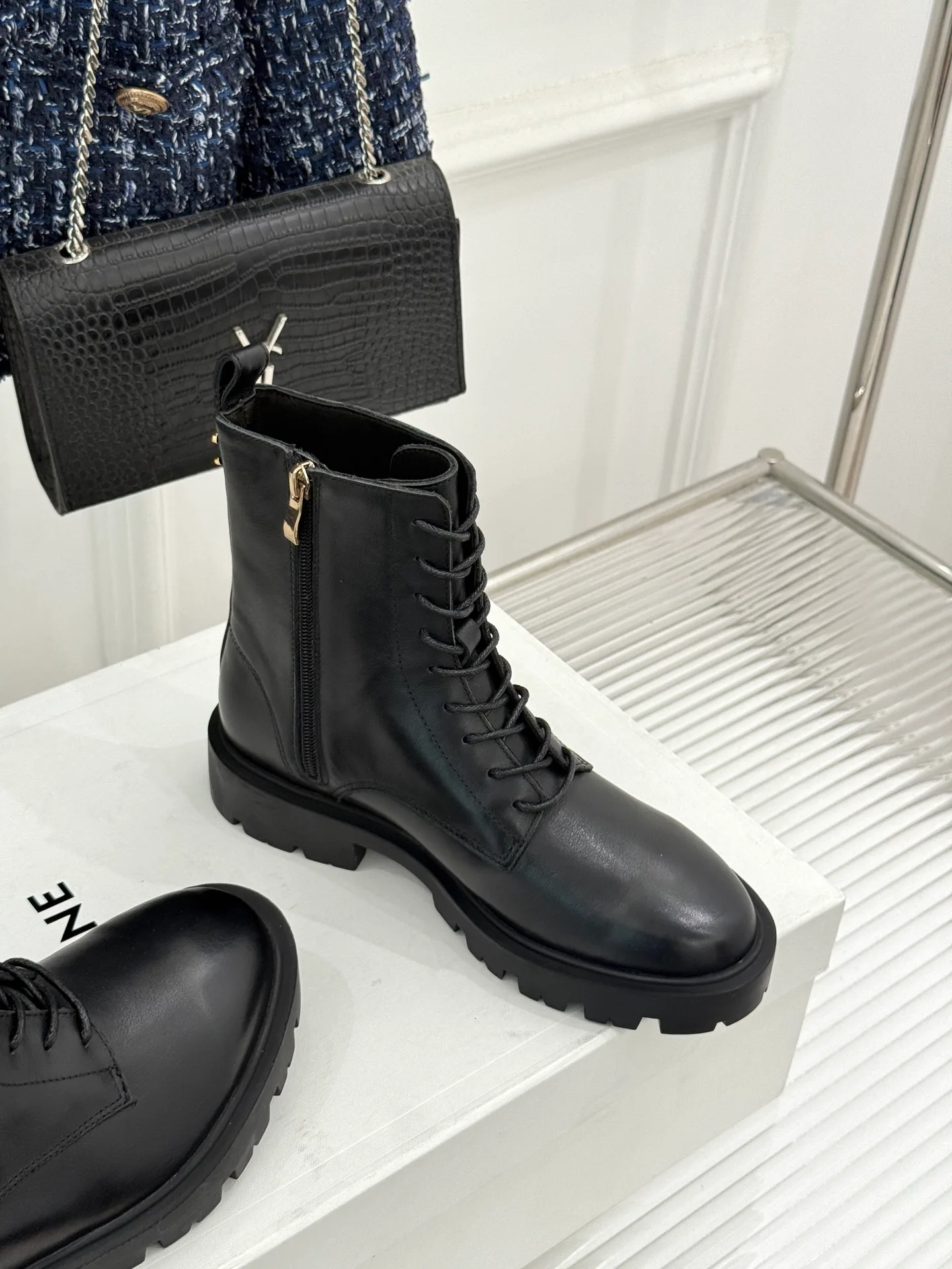 Ботинки Женские Celine 18233569