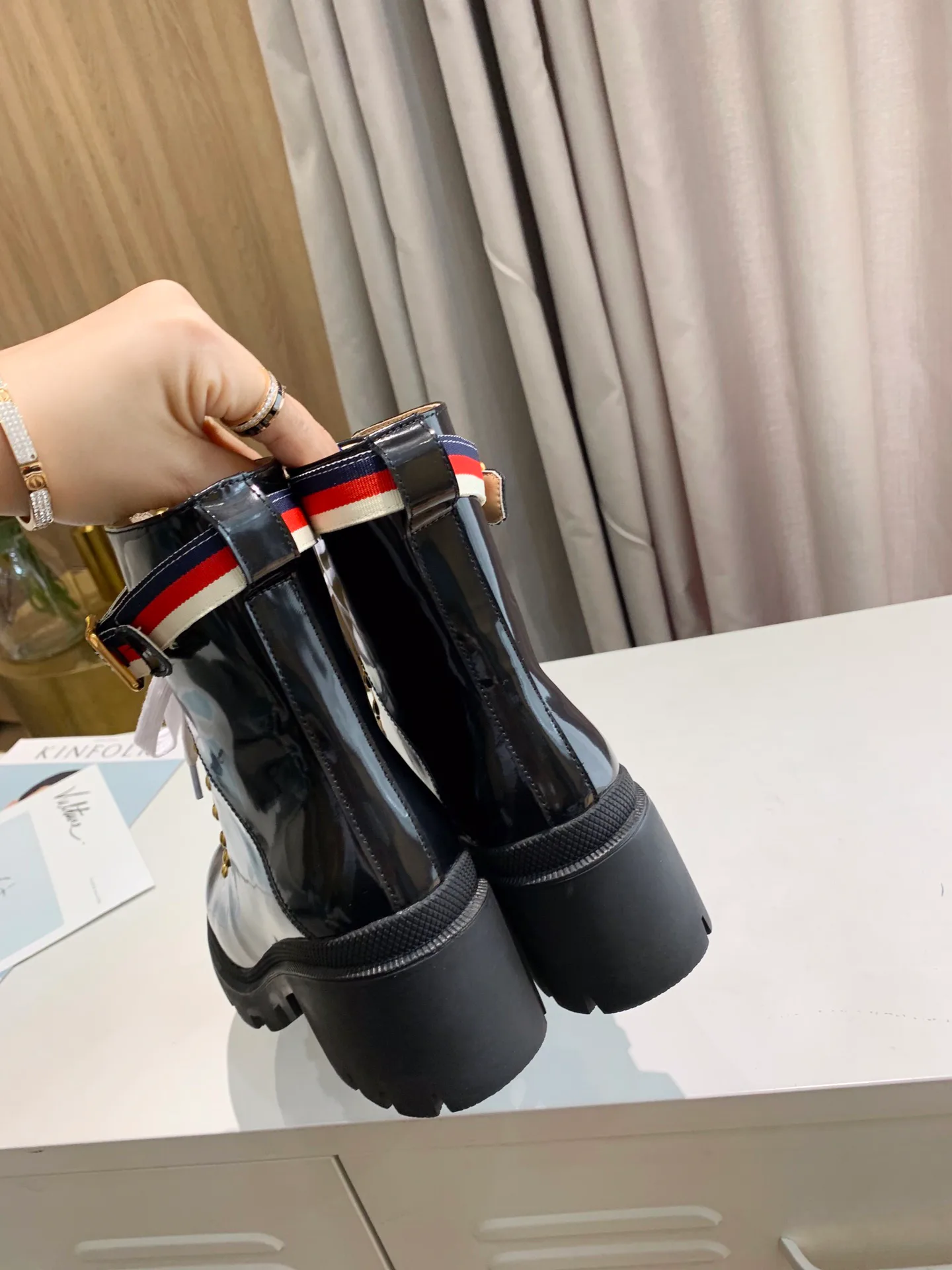 Ботинки Женские Gucci 5350905