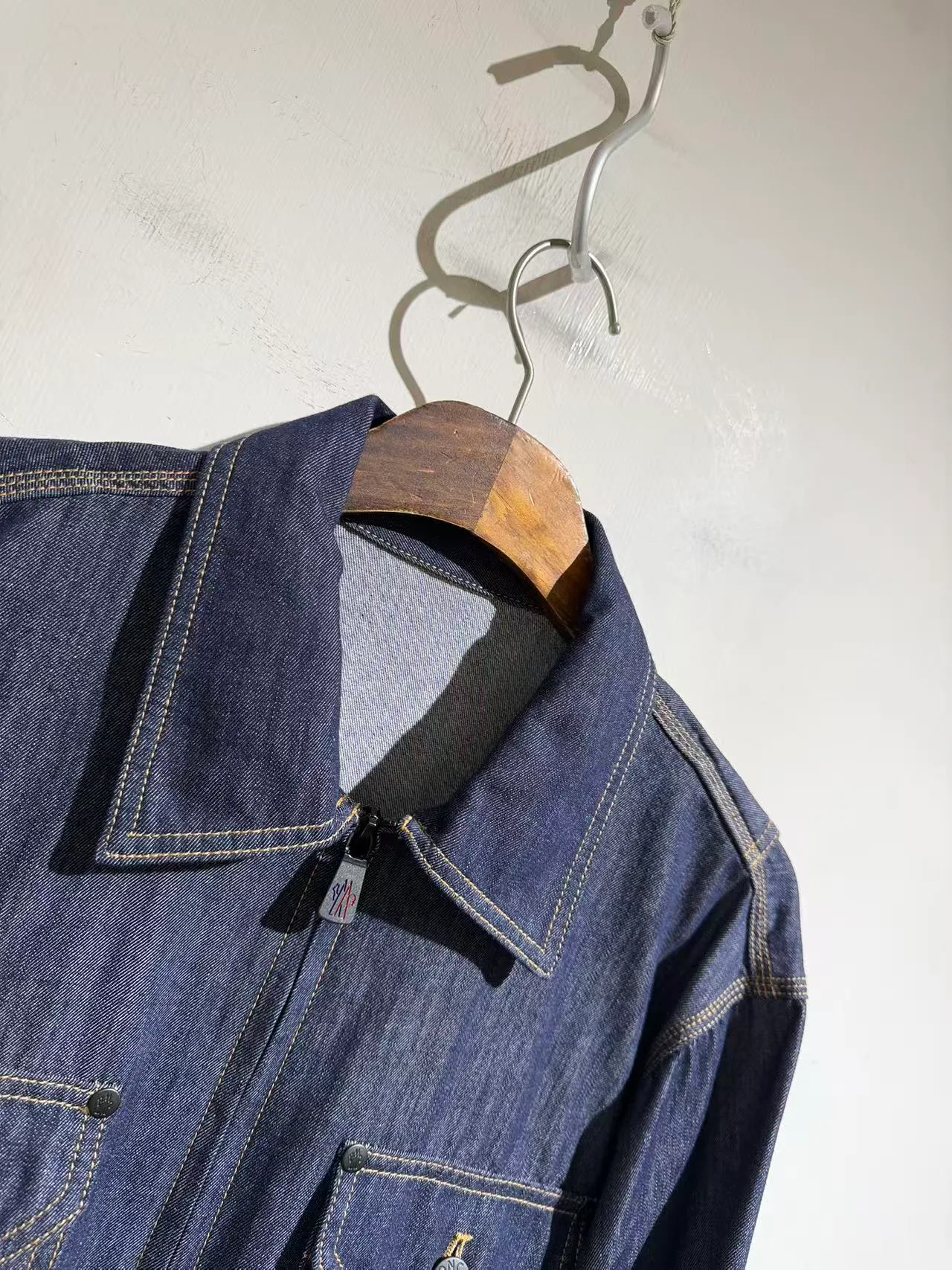 Куртки И Пуховики Мужские Moncler 11515059