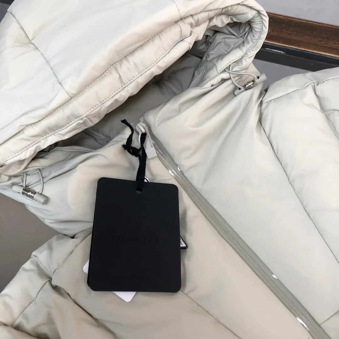 Куртки И Пуховики Женские Moncler 112153